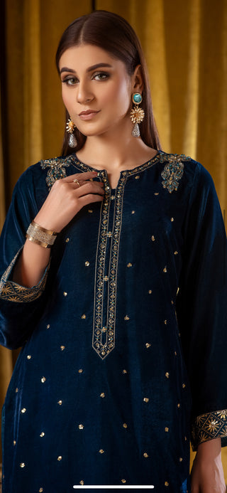 Teal 3pc Velvet Suit with Linen Jacquard Dupatta